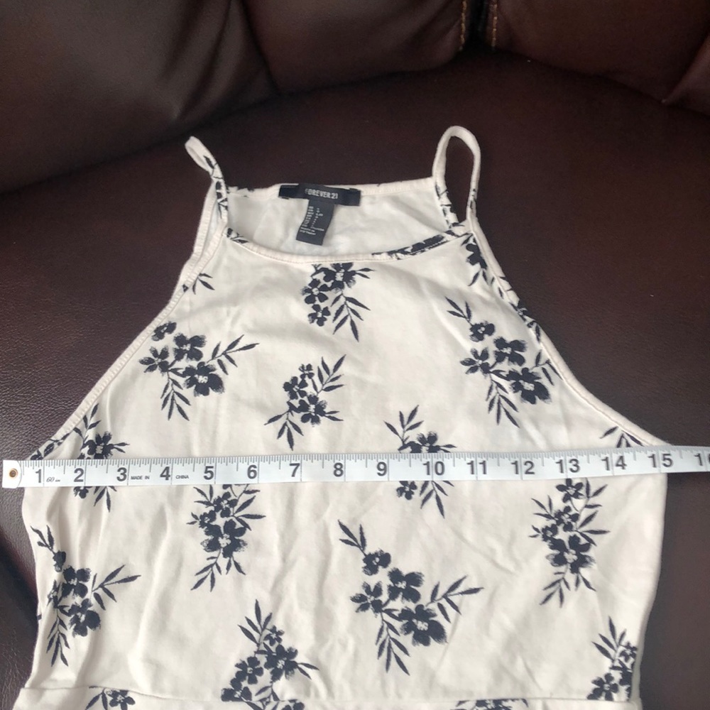 Dress - Picture 5 of 5